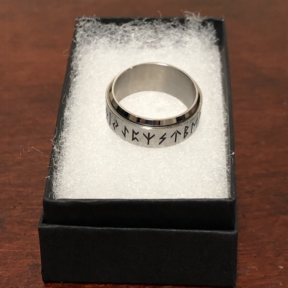 RUNE RING - Picture 3 of 4